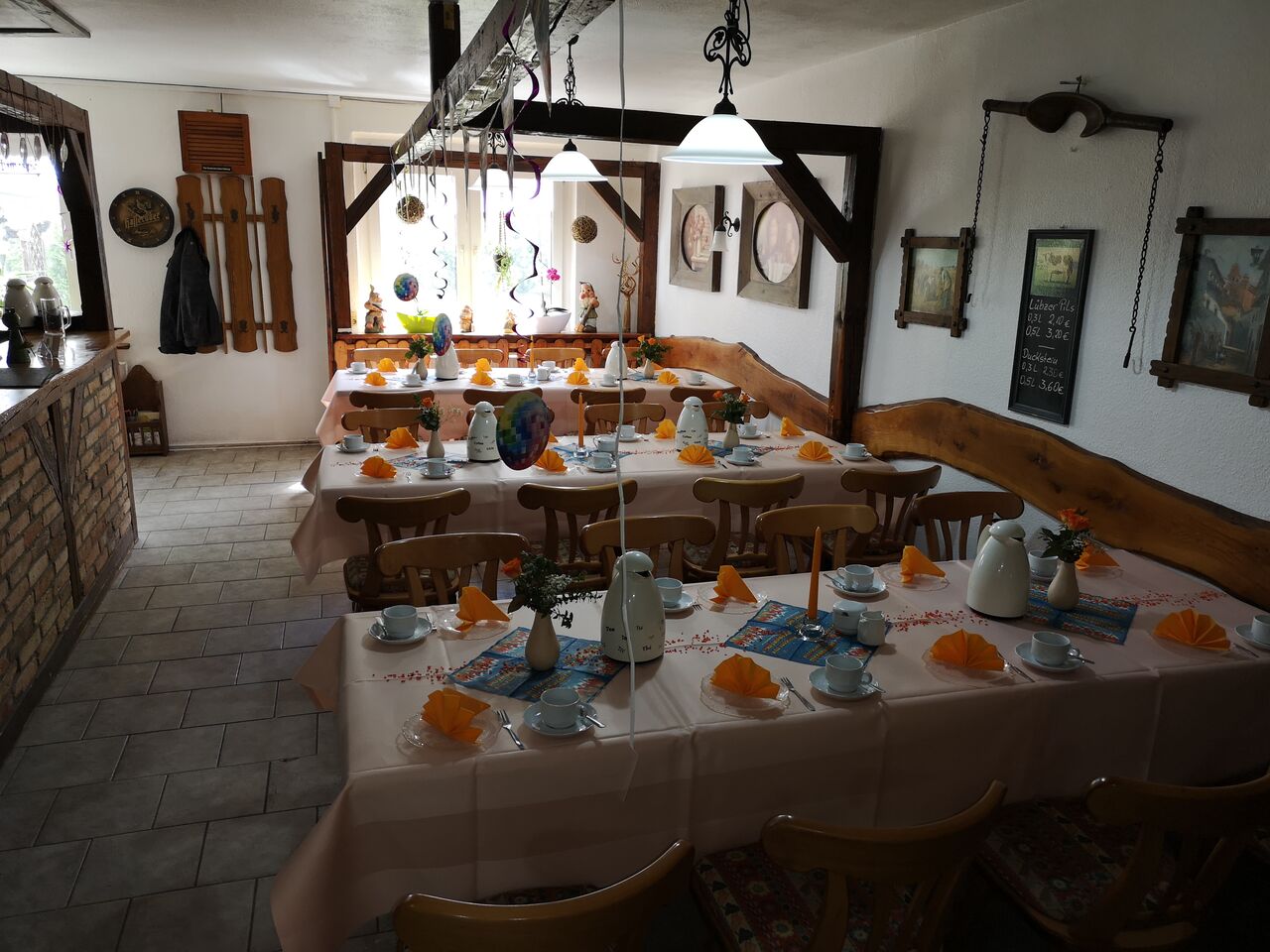 Gastraum/ Eindeckung für eine Familienfeier