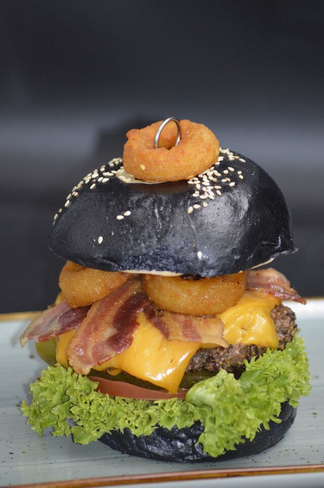 Dandy’s Black Pepper Burger