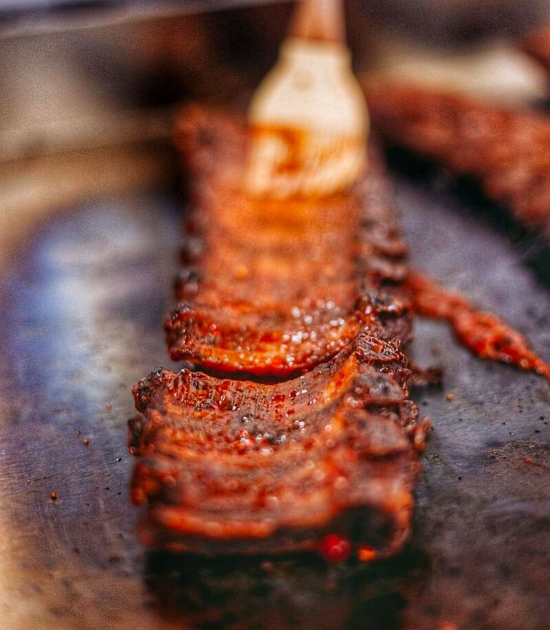 TRADITIONAL RIBS