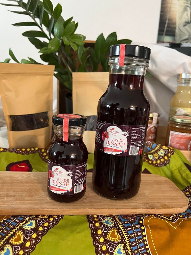 Le jus de bissap - Rdv sur notre boutique vous pourrez choisir votre format. 