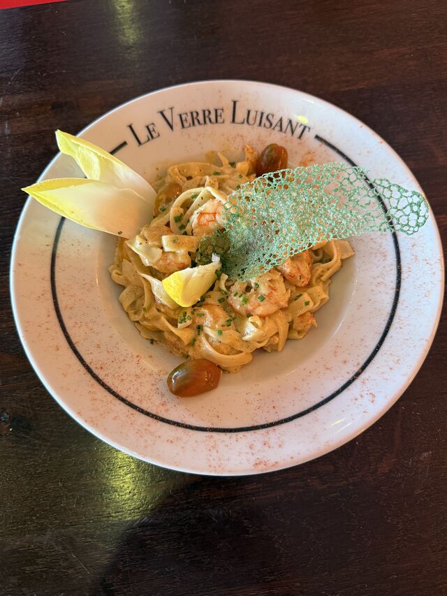 TAGLIATELLES AUX GAMBAS SAUCE PESTO VERDE