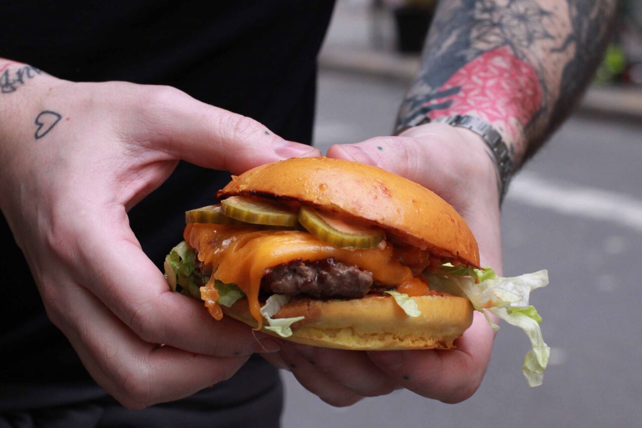 Classic Cheeseburger