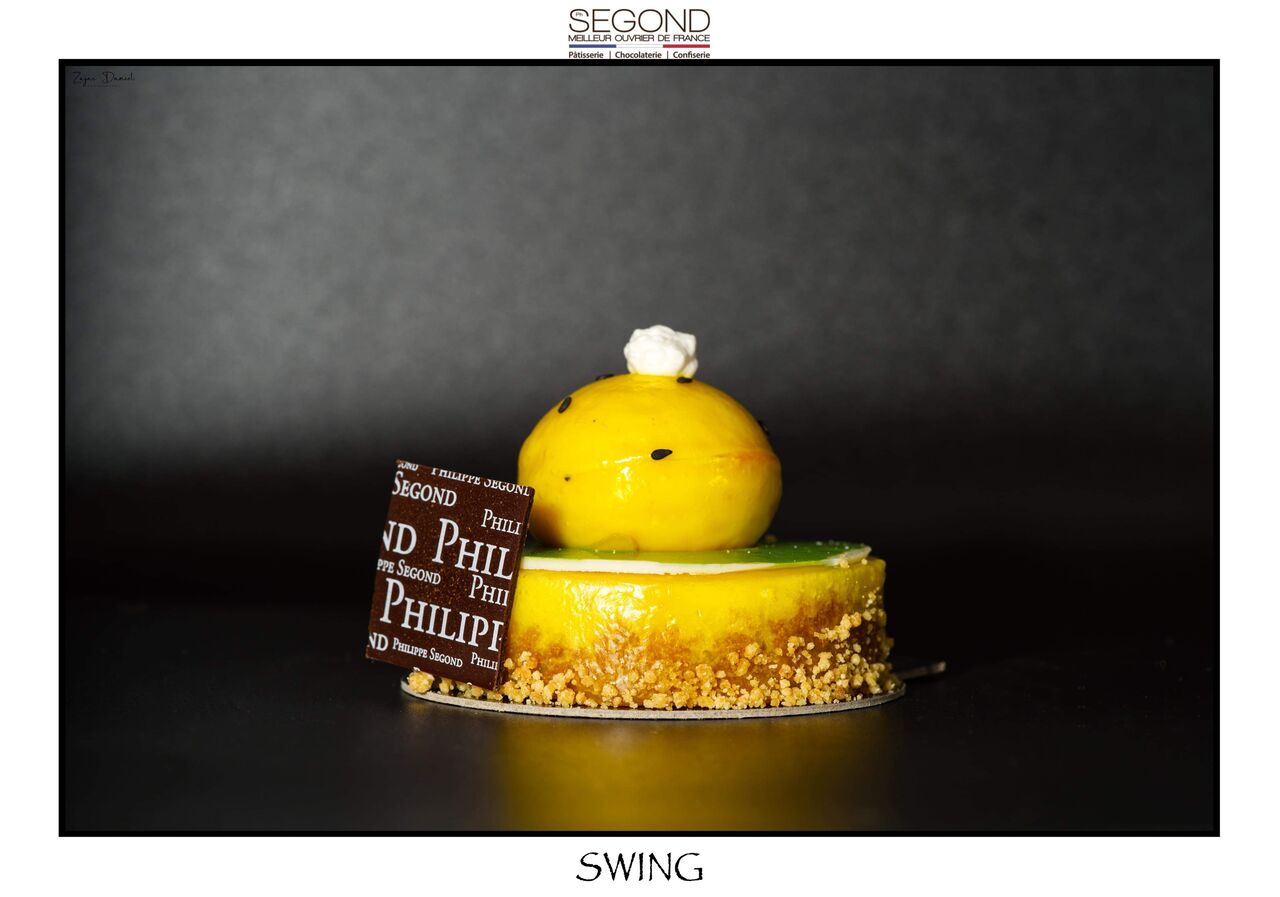 Swing / Crumble cassonade, cheese cake au citron confit et gelée de passion.