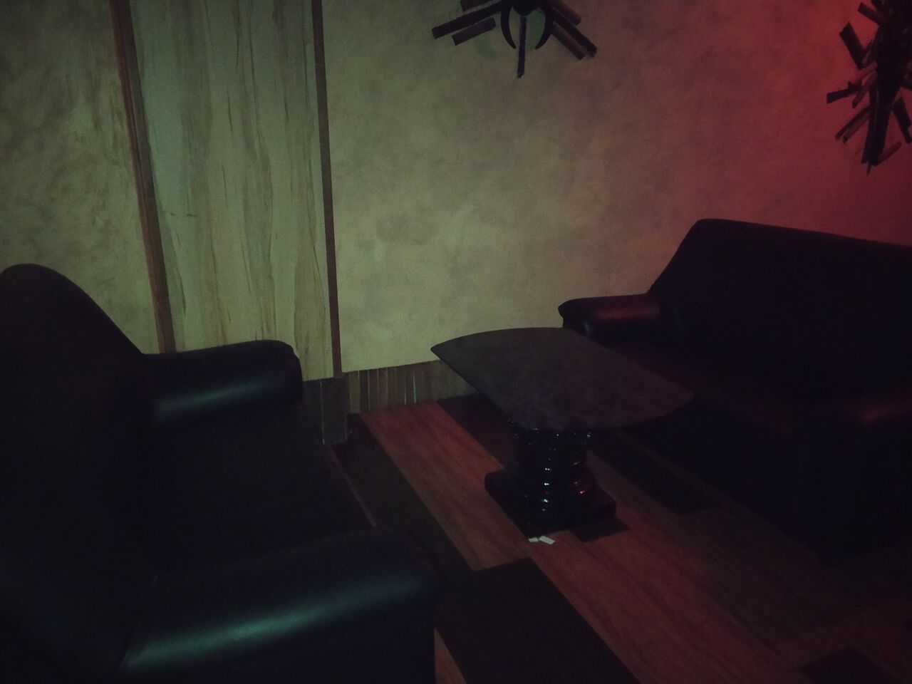 ZONA PAREJAS: SALÓN RELAX 5