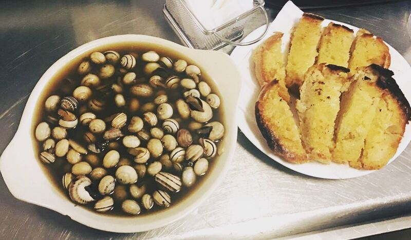 Caracois deliciosos !! Com Pão Torrado !!