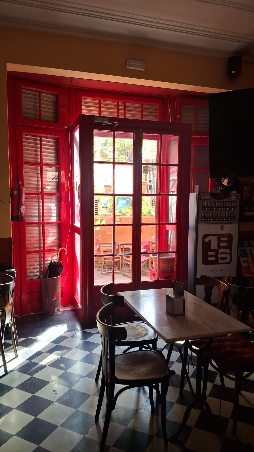 Room1