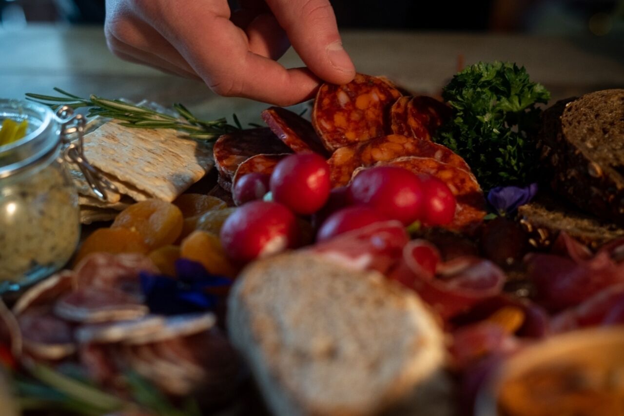 planche apéritif dînatoire gourmande
