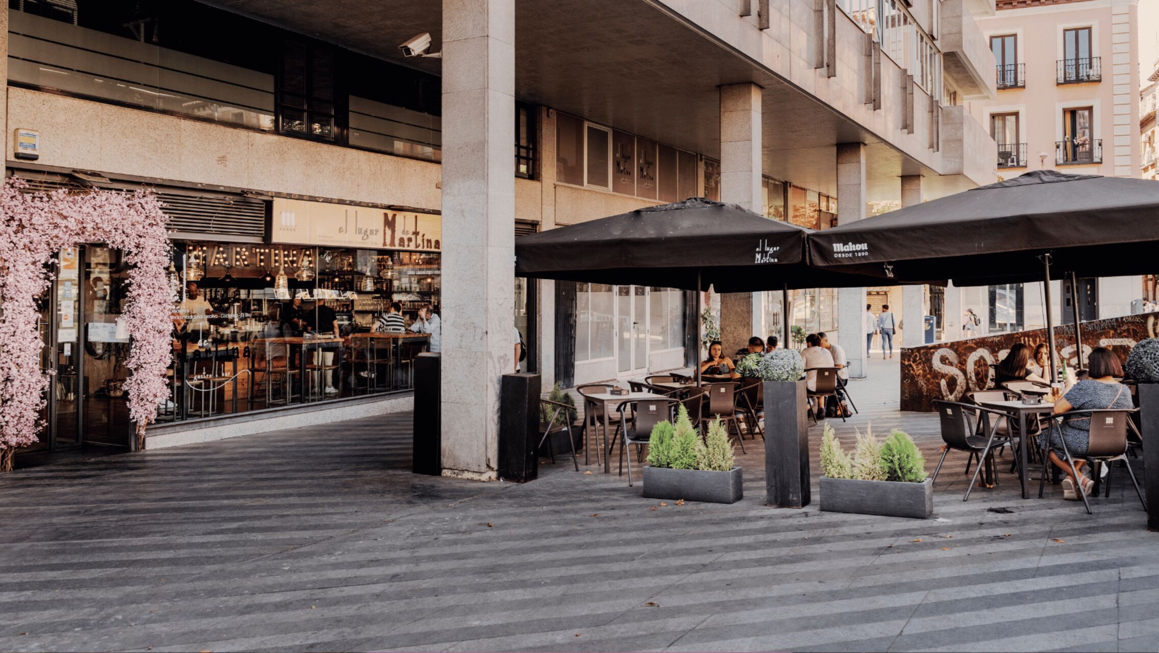 TERRAZA: Horarios comidas y cenas ACTUALMENTE PLAZA EN OBRAS