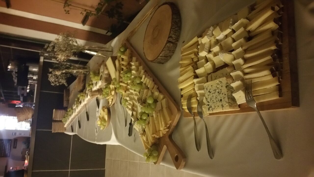 Buffet de fromages pour mariage