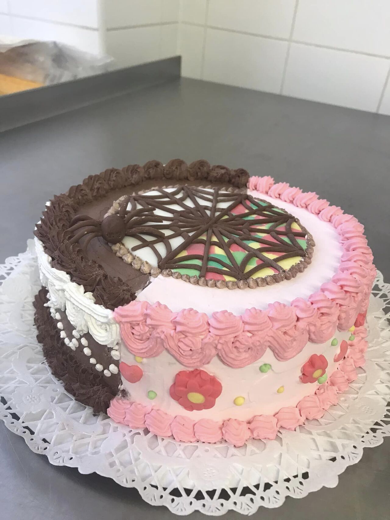 Csoki tortánk egyedi külsővel