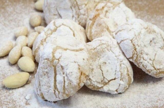 Biscotti di mandorle 