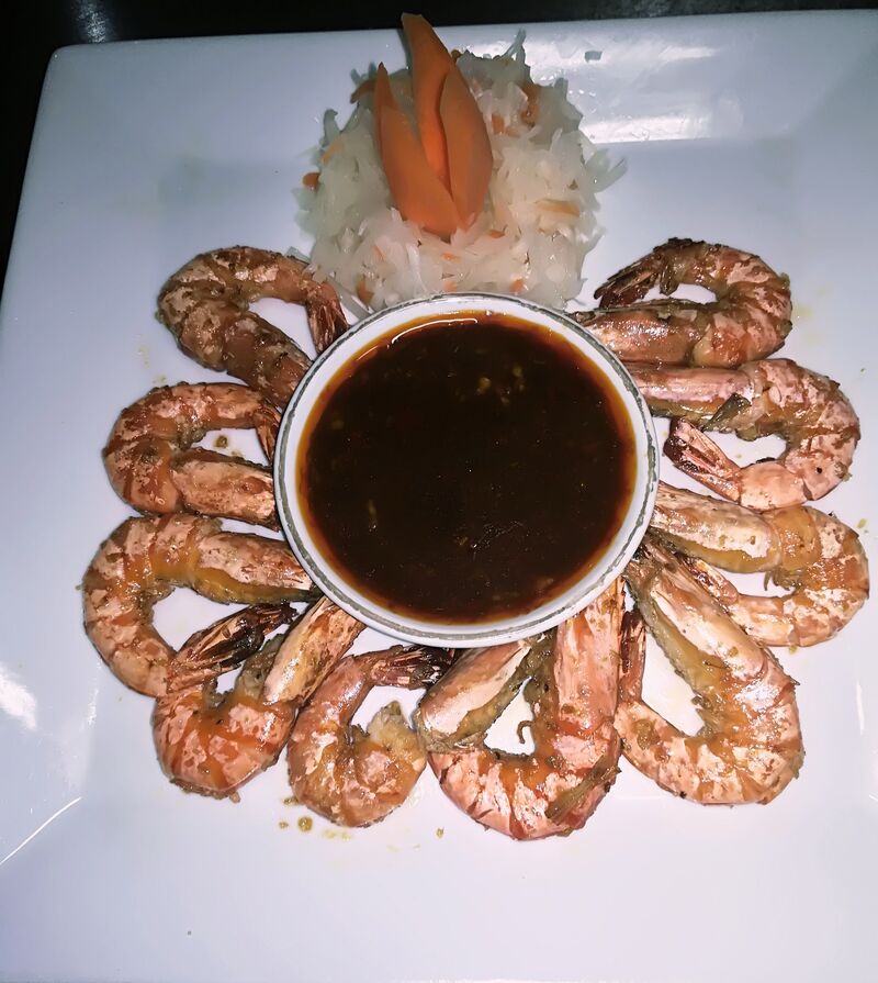 Krewetki tygrysie dla prawdziwych koneserow. Podawane z sosem, ktory przygotowujemy na miejscu.