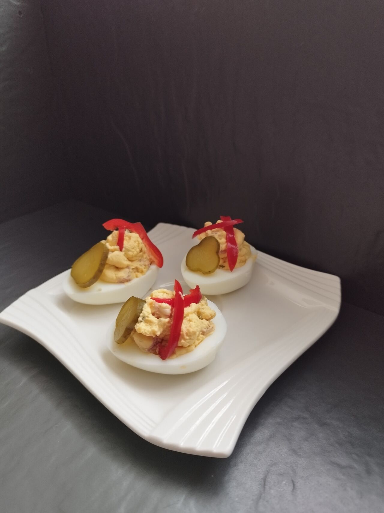 gefüllte Eier mit Schinkenfülle