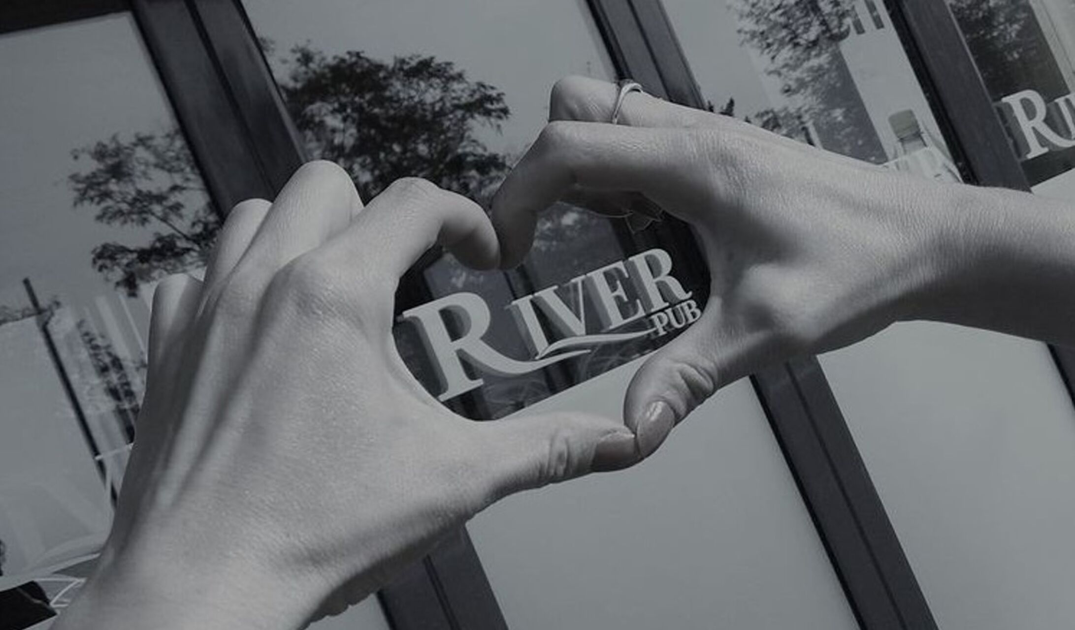 River Pub