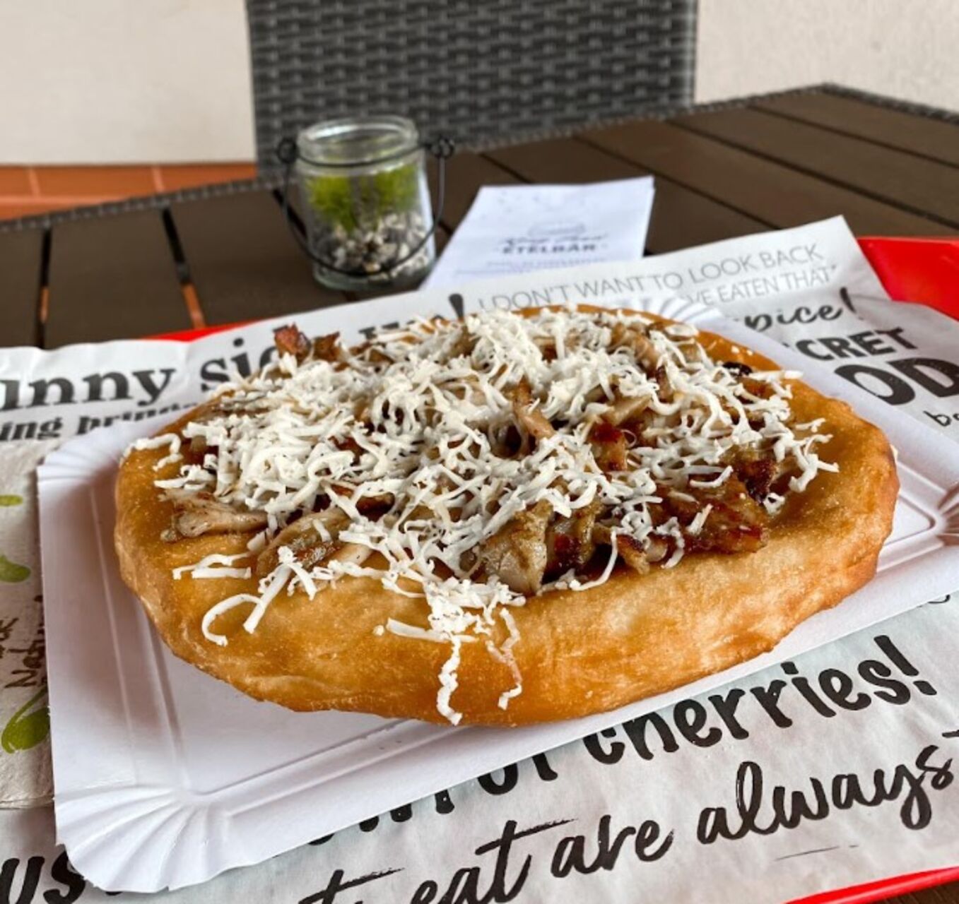 A lángos a kedvenceink közé tartozik!