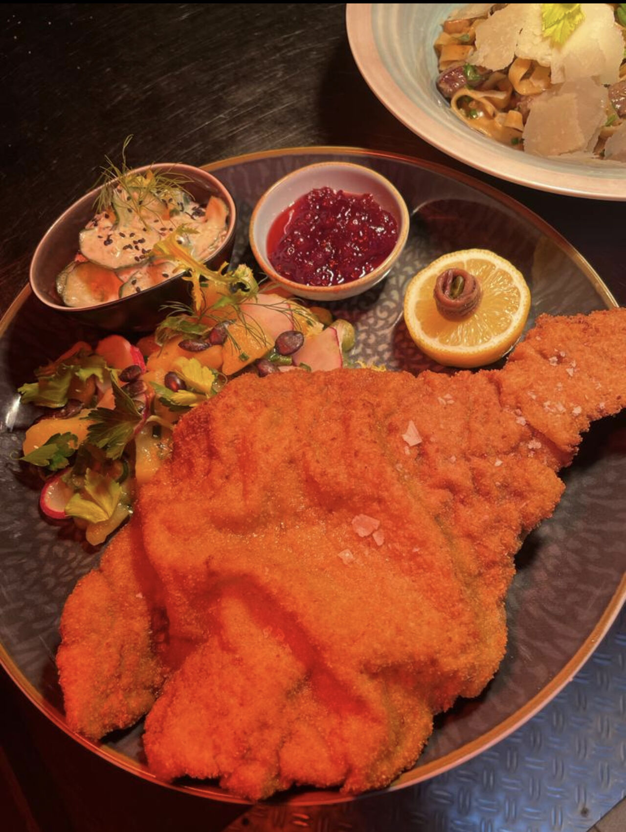 Wiener Schnitzel mit lauwarmen Kartoffelsalat