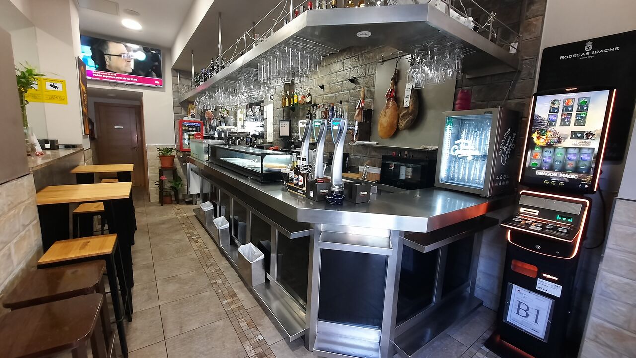 Bar