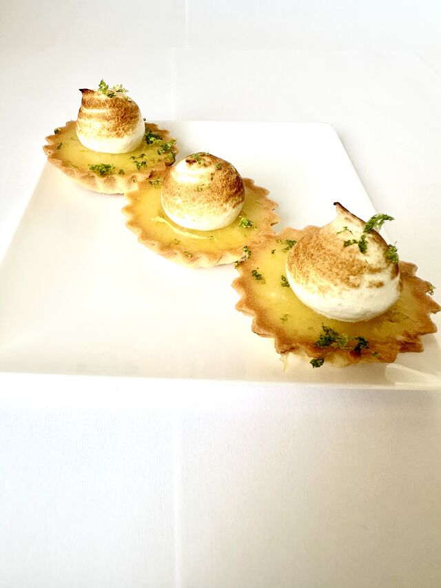 Mini tartelettes aux deux citrons et meringuées