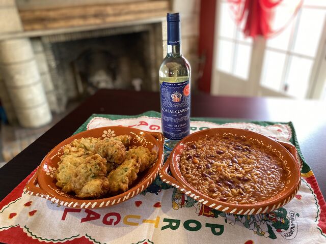 Pataniscas con arroz de feijao 