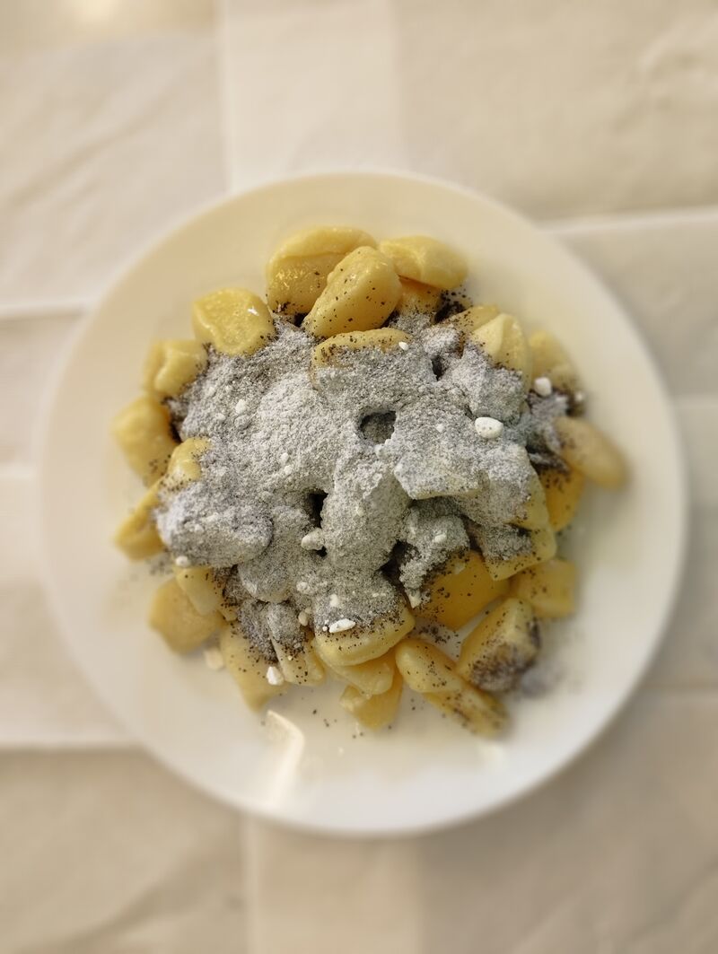 Bramborové šišky s mákem a cukrem