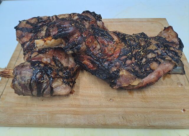 Epaule d'agneau confite thym et miel