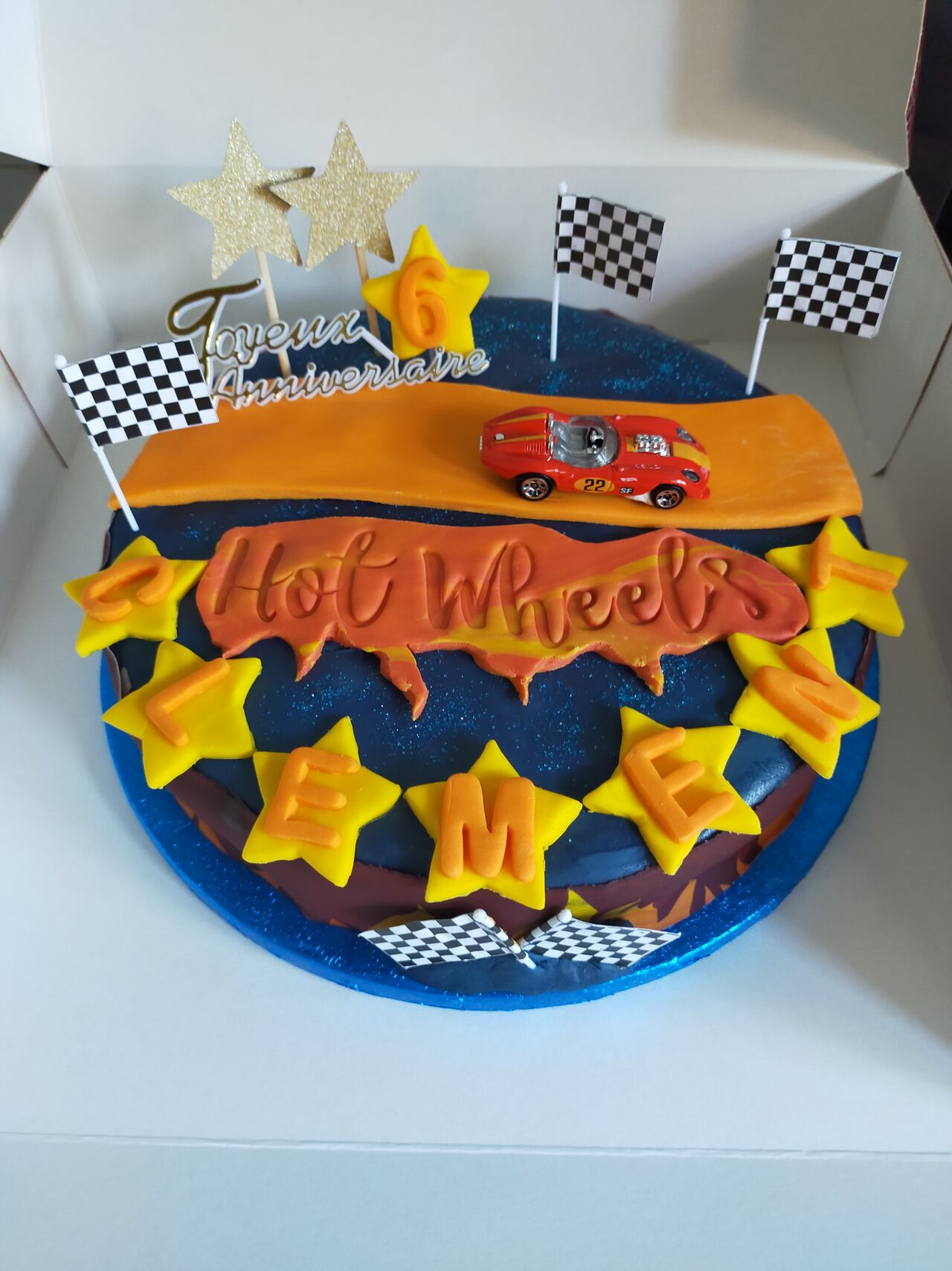 Entremet 3 chocolats thème Hot Wheels