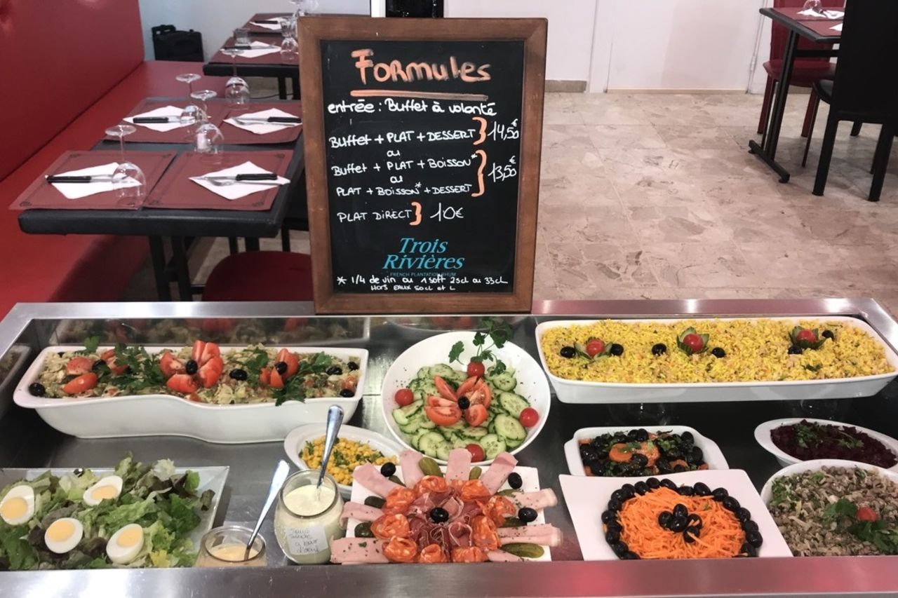 Buffet d'entrées tous les midis