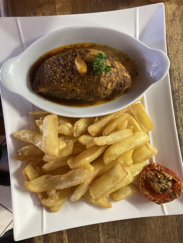 plat du jour - balotine de poulet/legumes - frites