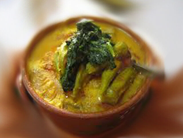 Moamba de Galinha
(Prato típico de Angola)