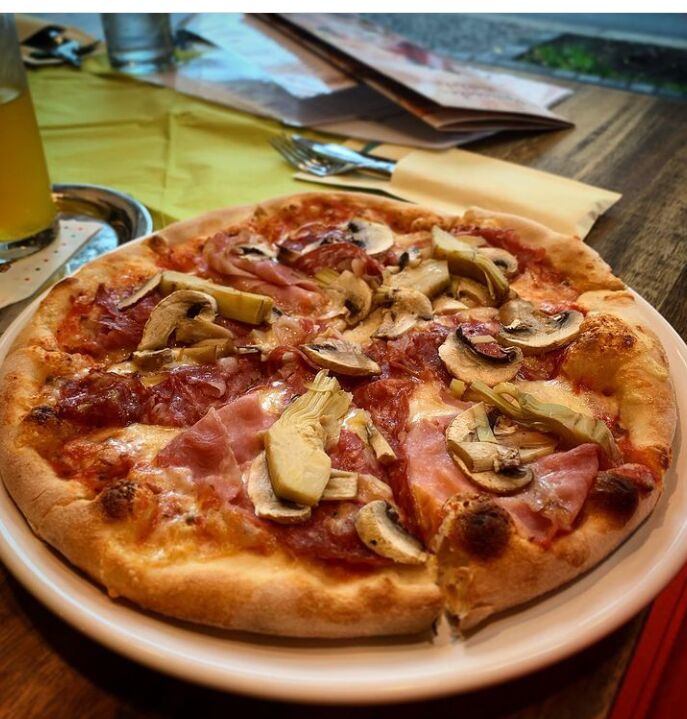 Pizza Capricciosa