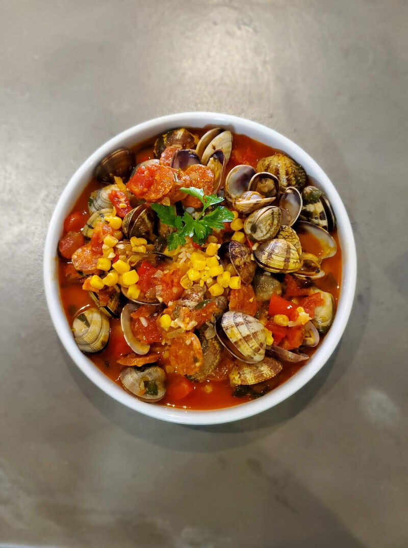 Palourdes / chorizo / maïs / riz thaï