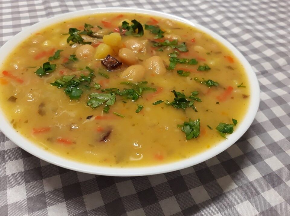 Zupa fasowlowa z boczkiem