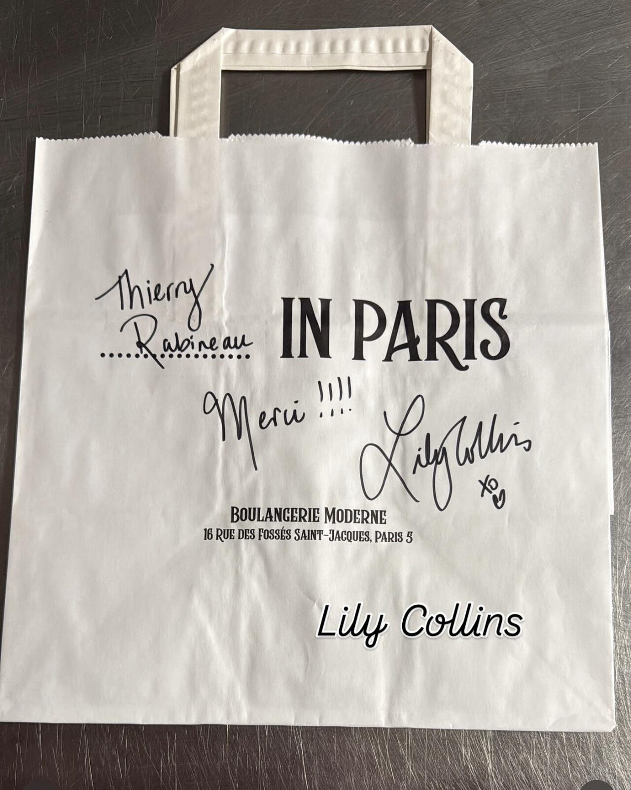 Autographe Lily Collins