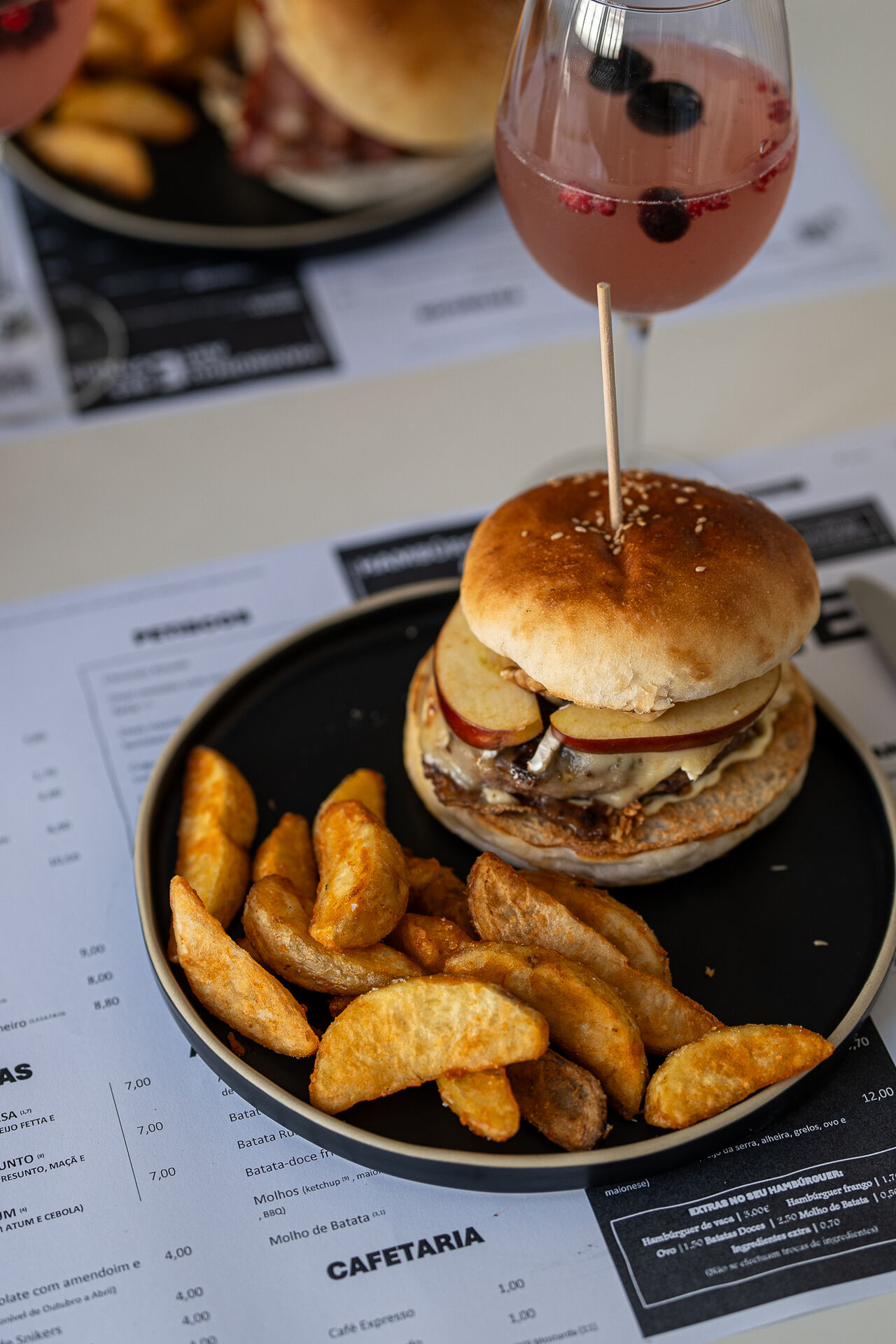 HAMBURGUER SPECIAL ONE