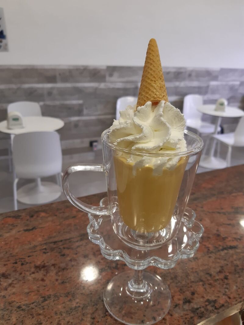 creme e zabaioni con panna