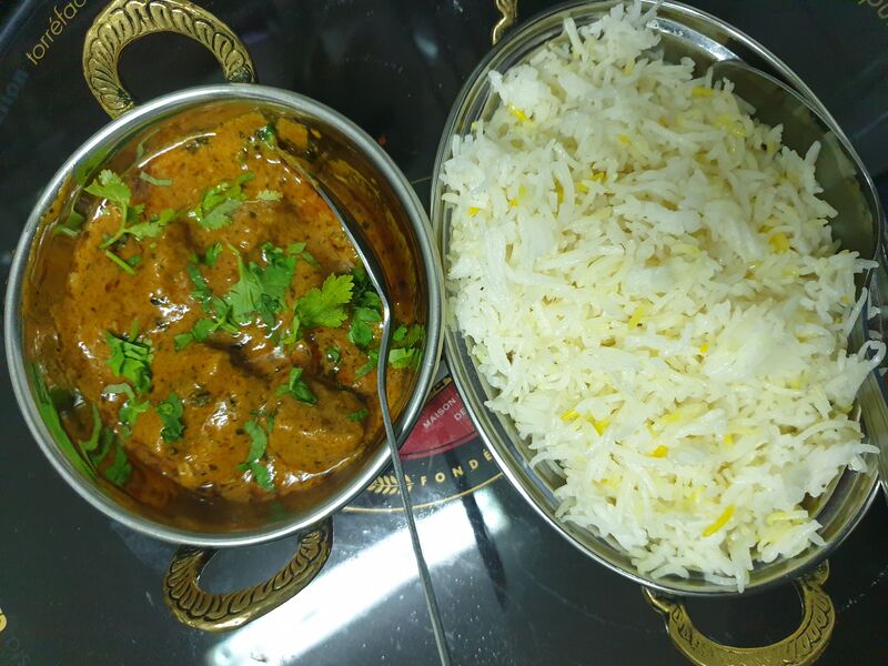 AGNEAU CURRY ET RIZ