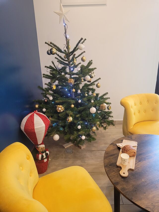 CHOCOLAT CHAUD AU PIED DU SAPIN