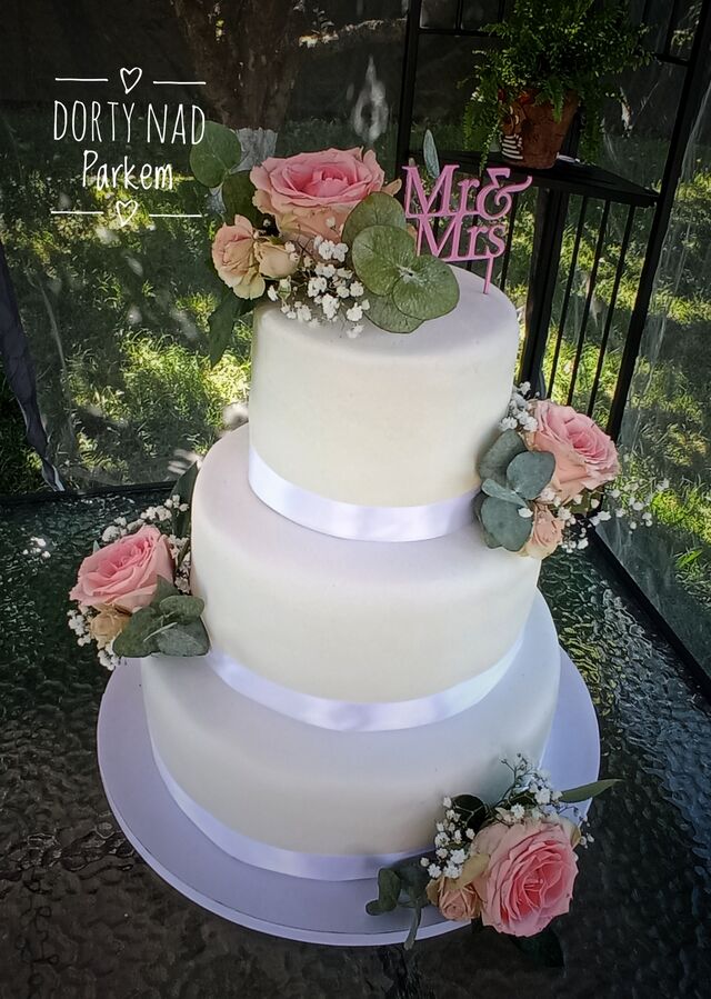 Svatebáček živé květiny