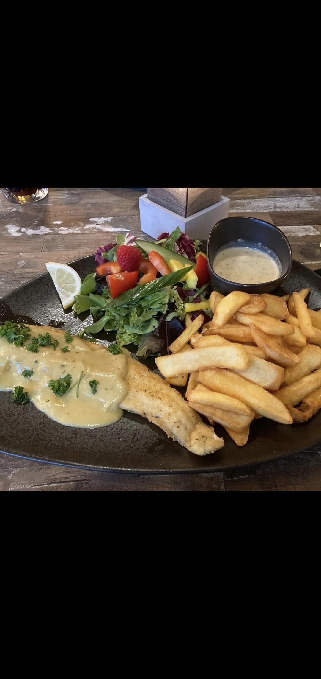 Auch frisches Zanderfilet findet ihr bei uns!