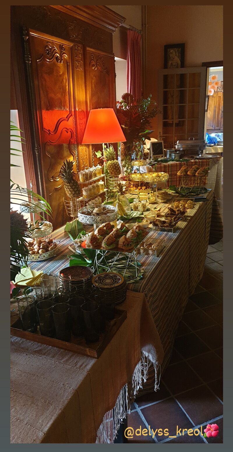 BUFFET A THEME DELYSS