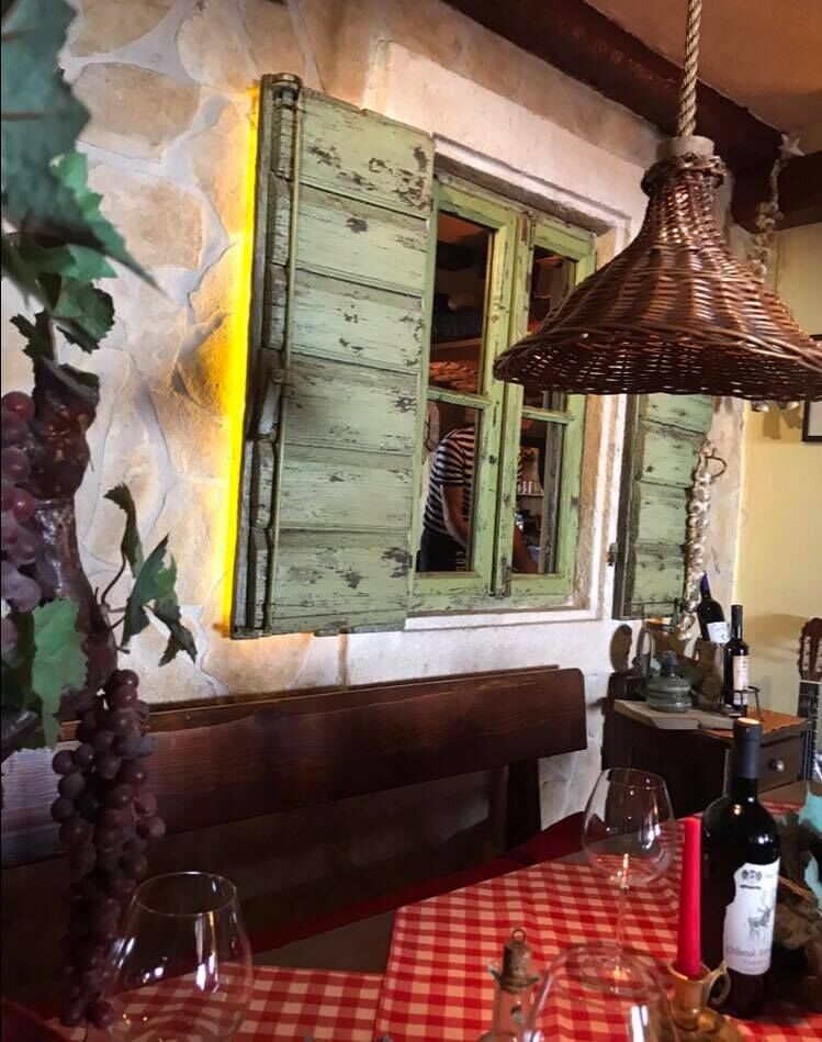 Enjoy great food and an authentic atmosphere in our restaurant Konoba Intrada!