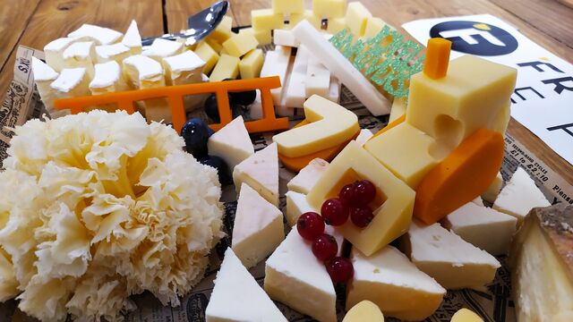 pour un jeune client fan d'engins de chantier