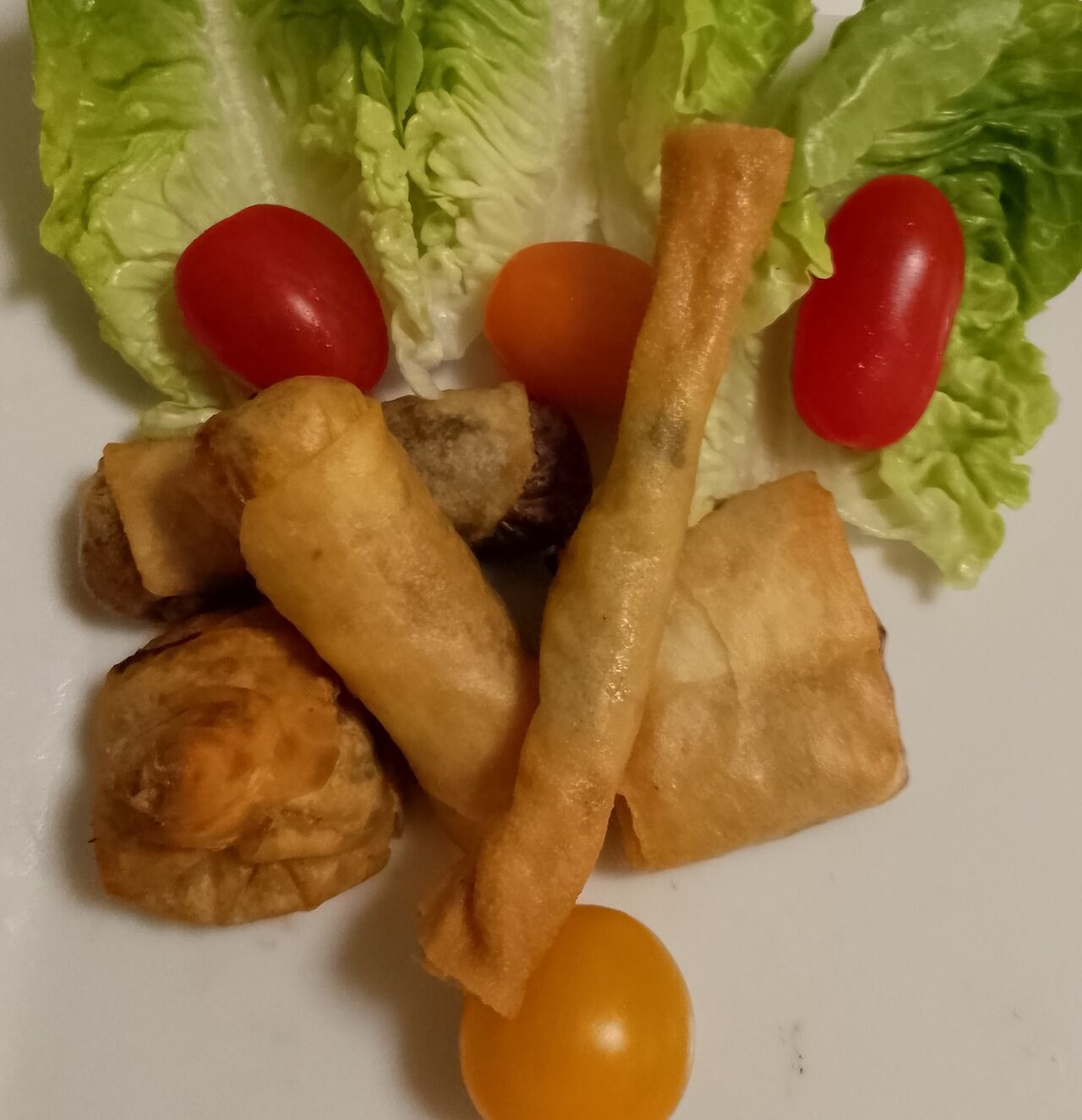 Assortiment de Mini-nems 4,50 Euros les 5