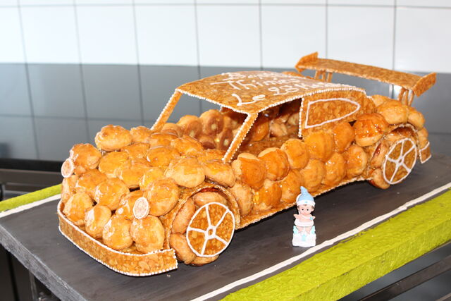 réalisation d'une porsche pour un baptême