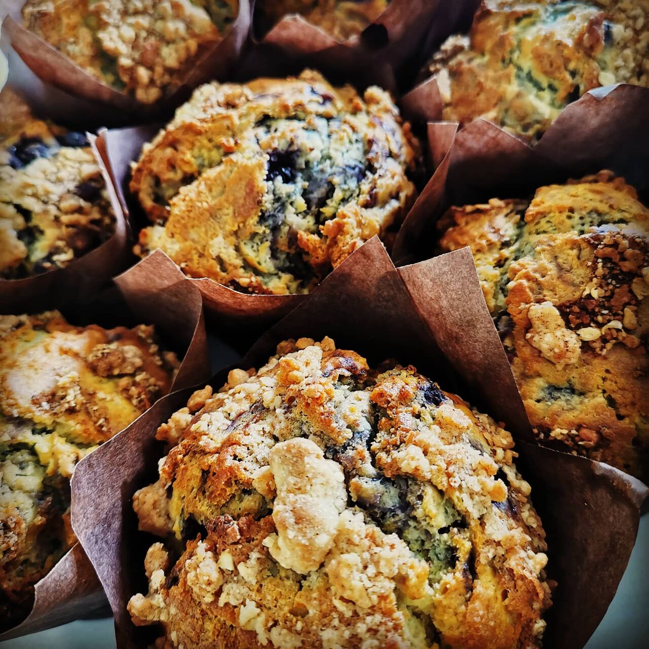 Muffins aux myrtilles et crumble cannelle