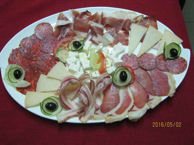 Cold platter with local homemade product.