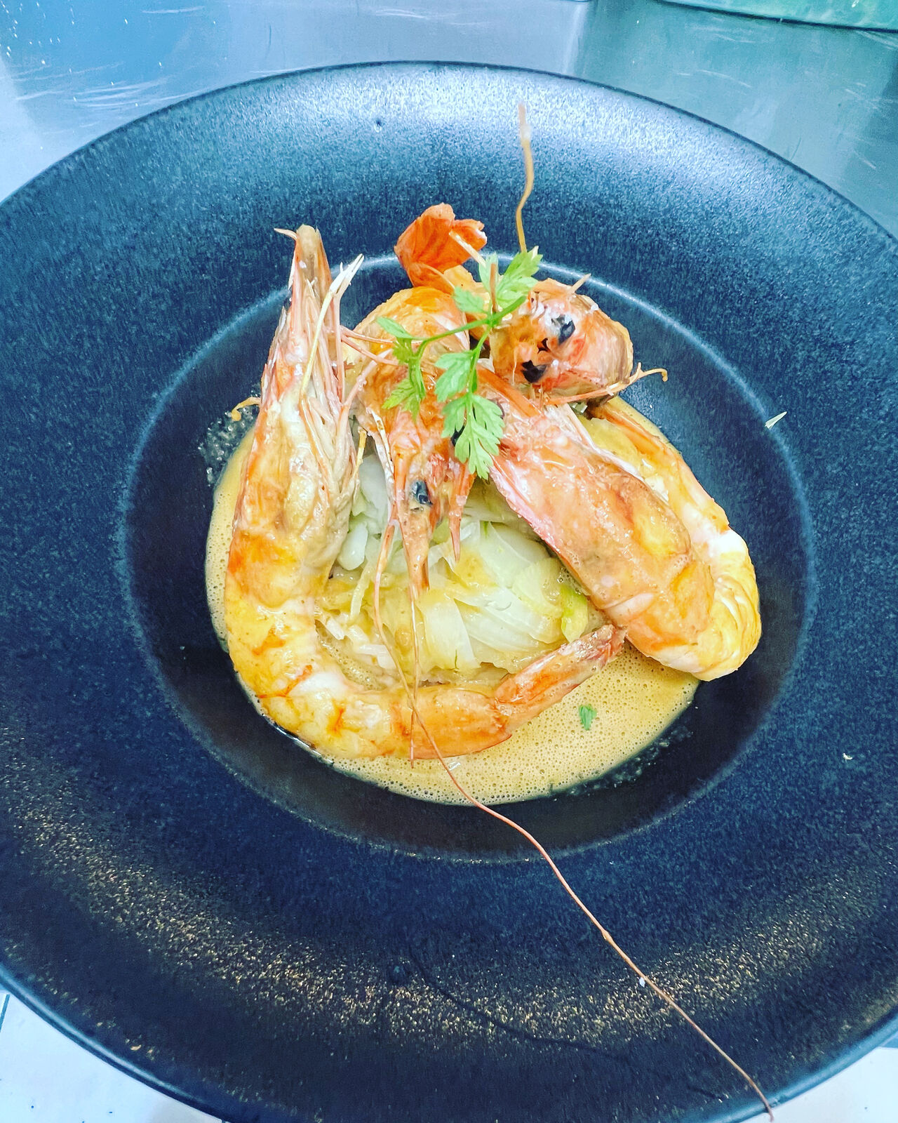 Trio de gambas label rouge, fenouil, émulsion de bisque de langoustines