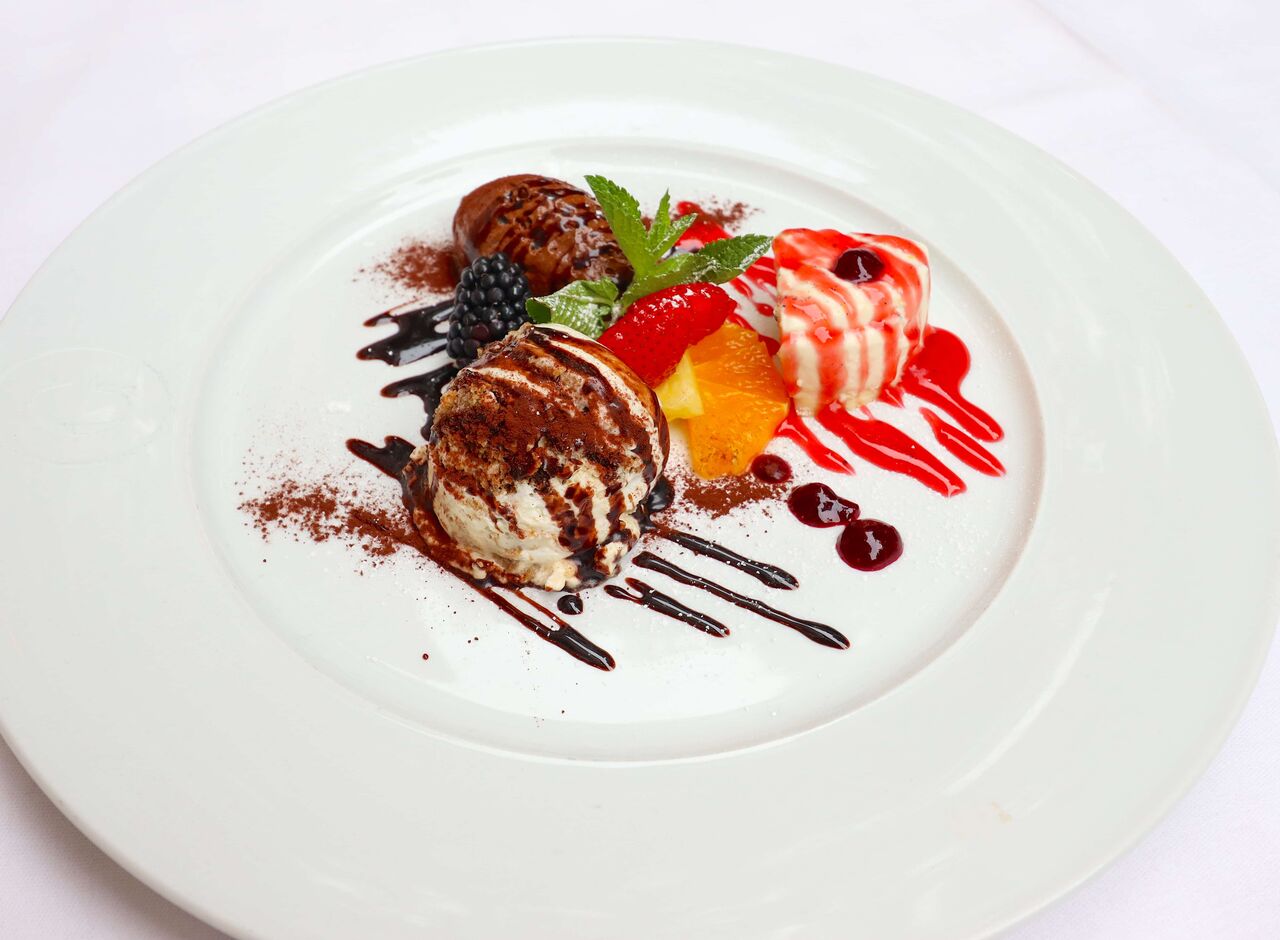 Gemischtes Dessert