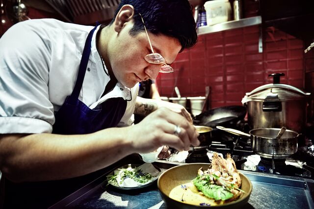 Preparation Cazuela De Mariscos 