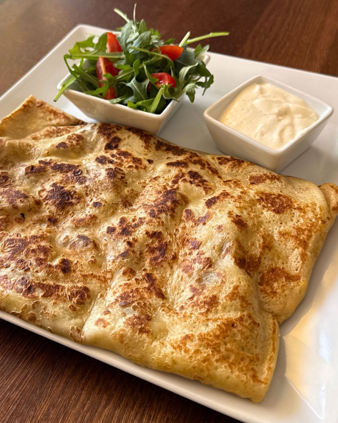 NALEŚNIK CURRY Z SZARPANĄ KURĄ 